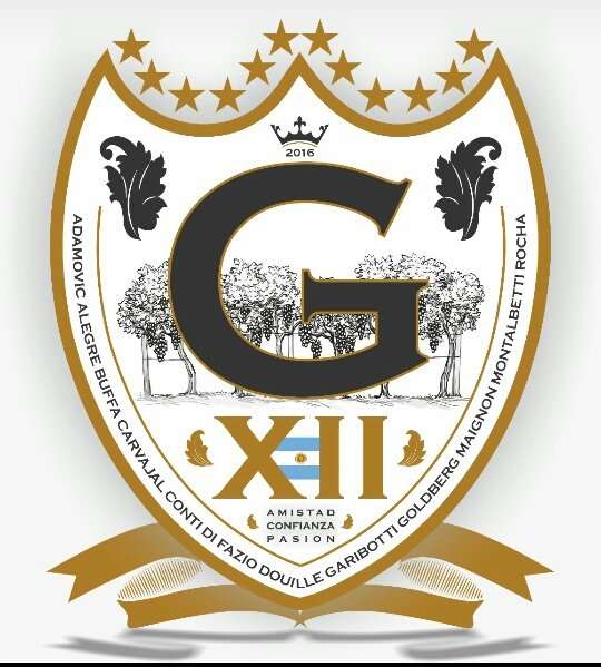 Los G12 2 El escudo heráldico de los G12