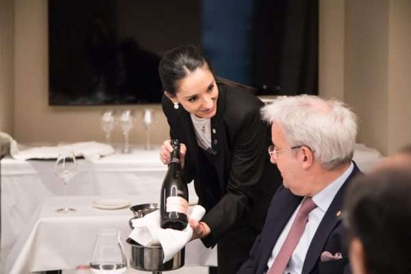 La argentina Valeria Gamper es la sexta Mejor Sommelier del Mundo 2023