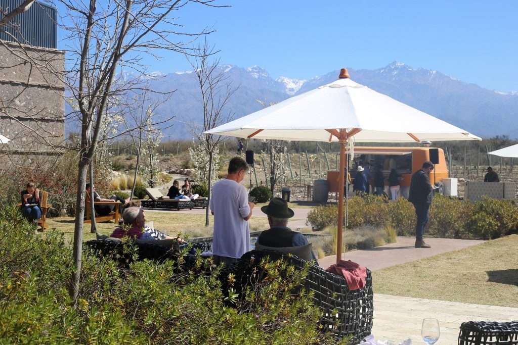 Solo Contigo Wine Fest